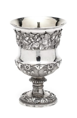 Lot 335 - A GEORGE IV SILVER CUP