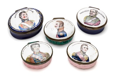 Lot 411 - A GROUP OF FIVE ENGLISH ENAMEL PATCH BOXES