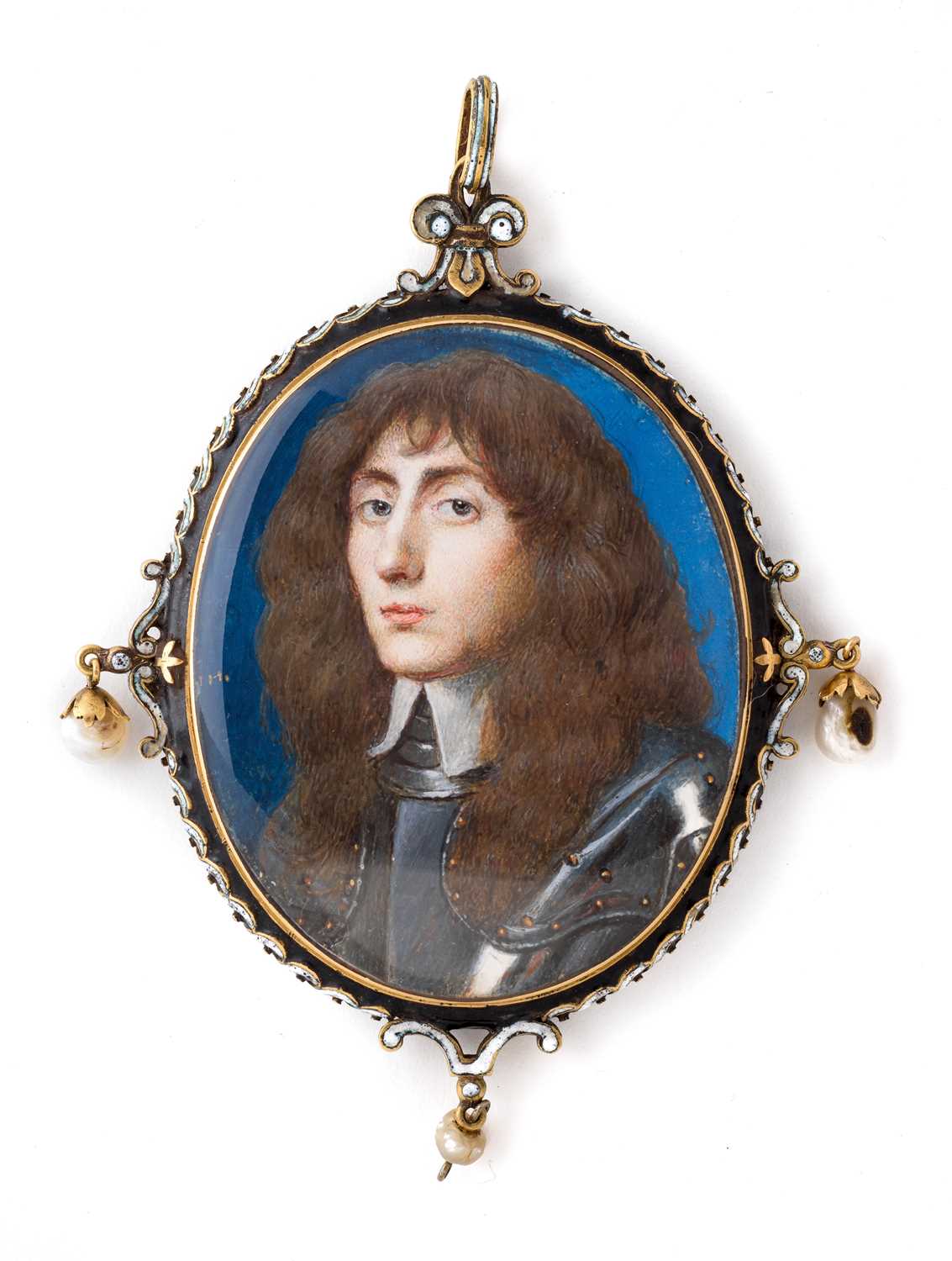 Lot 436 - A PORTRAIT MINIATURE OF A GENTLEMAN