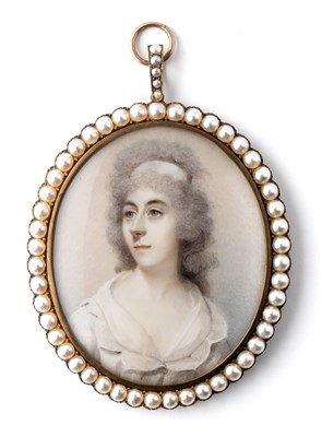 Lot 437 - ËœA PORTRAIT MINIATURE OF A LADY