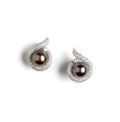 Lot 470 - PAIR OF CULTURED PEARL AND DIAMOND EARCLIPS