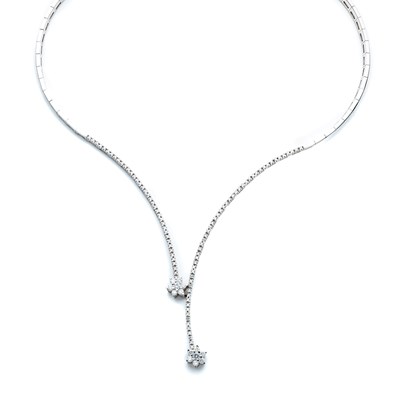 Lot 472 - DIAMOND NECKLACE