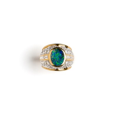 Lot 488 - DIAMOND AND OPAL DRESS RING