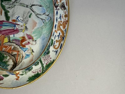 Lot 69 - A PAIR OF CHINESE FAMILLE-ROSE OVAL DISHES, QING DYNASTY, CIRCA 1830
