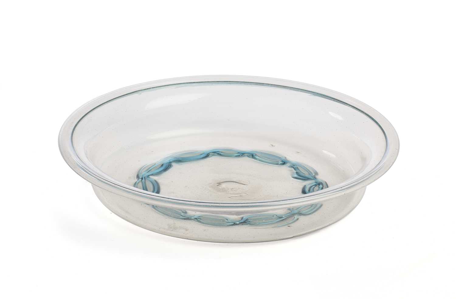 Lot 27 - A VENETIAN GLASS DISH, PROBABLY 16TH CENTURY