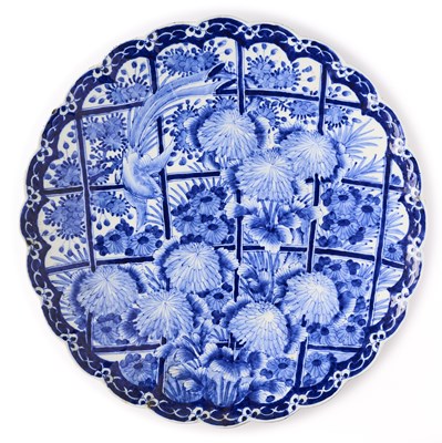 Lot 156 - A JAPANESE ARITA BLUE AND WHITE CHARGER, EDO PERIOD, 19TH CENTURY