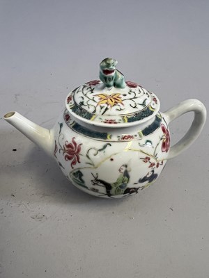 Lot 65 - FOUR CHINESE EXPORT PORCELAIN TEAPOTS AND COVERS, QING DYNASTY, 18TH/19TH CENTURY