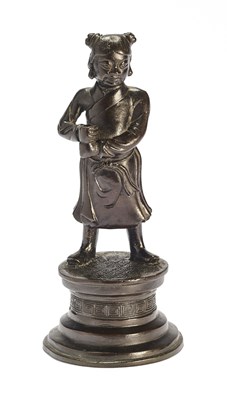 Lot 37 - A CHINESE BRONZE STANDING FIGURE, 17TH/18TH CENTURY