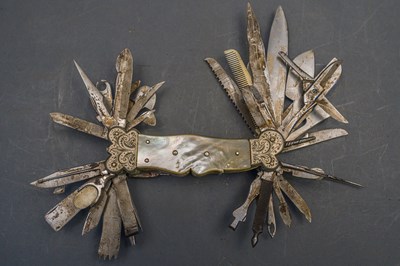 Lot 82 - A CONTINENTAL MULTI-BLADE PENKNIFE, LATE 19TH/20TH CENTURY