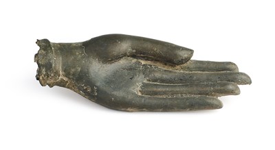 Lot 377 - A BRONZE HAND OF BUDDHA, THAILAND, 14TH CENTURY OR LATER