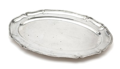 Lot 135 - A CONTINENTAL SILVER MEAT DISH, PROBABLY ITALIAN, SECOND QUARTER 20TH CENTURY