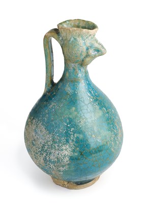 Lot 81 - A KASHAN PEACOCK HEAD EWER, PERSIA, 13TH CENTURY