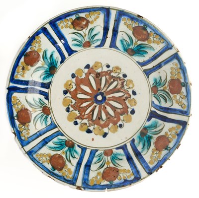 Lot 97 - A 'KUBACHI' PLATE, SAFAVID PERSIA, 17TH CENTURY