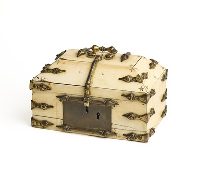 Lot 107 - A SICULO-ARABIC CASKET, PROBABLY SICILY, 12TH CENTURY