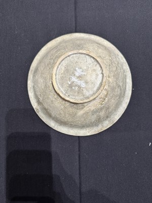 Lot 86 - AN ABBASID TIN GLAZED POTTERY BOWL, MESOPOTAMIA, CIRCA 9TH CENTURY