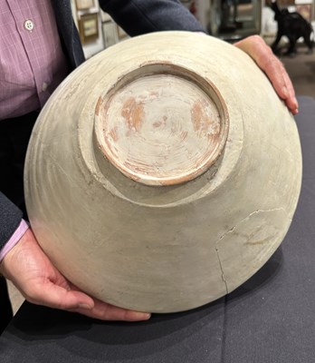 Lot 83 - A LARGE SAMANID CALLIGRAPHIC BOWL, PROBABLY NISHAPUR, PERSIA, 10TH CENTURY