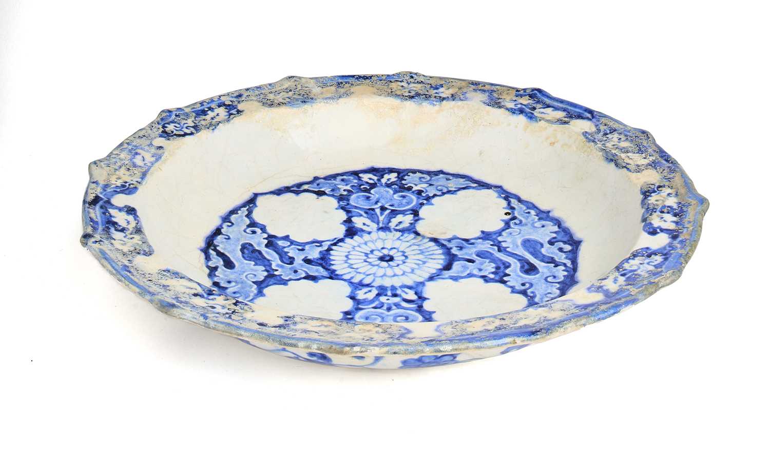 Lot 54 - A LARGE TIMURID BLUE AND WHITE CHARGER, PERSIA OR CENTRAL ASIA, 15TH CENTURY