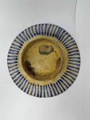 Lot 46 - A KASHAN POTTERY BOWL, PERSIA, 13TH CENTURY