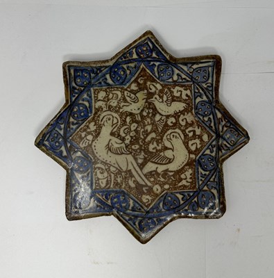 Lot 51 - A KASHAN LUSTRE STAR TILE, PERSIA, 14TH CENTURY