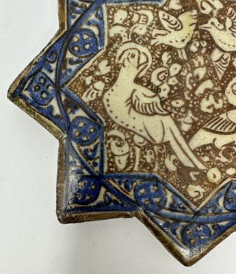 Lot 51 - A KASHAN LUSTRE STAR TILE, PERSIA, 14TH CENTURY