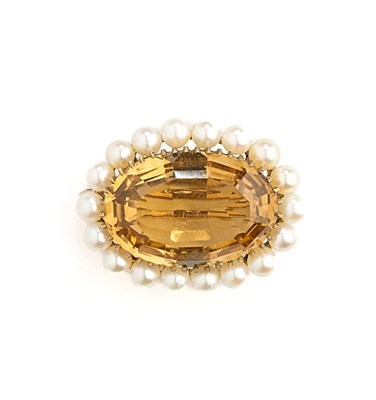 Lot 327 - GOLD, CITRINE AND CULTURED PEARL BROOCH, 1967