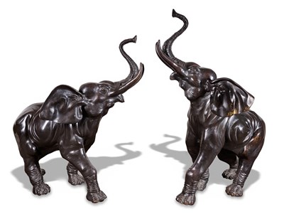 Lot 208 - A LARGE AND IMPRESSIVE PAIR OF JAPANESE-STYLE BRONZE AFRICAN ELEPHANTS