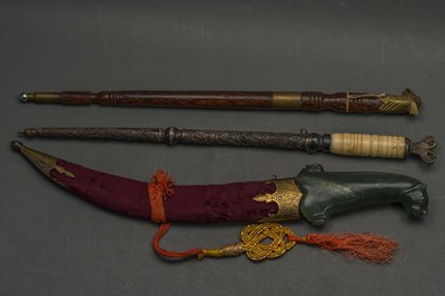 Lot 43 - AN INDIAN JADE-HILTED DAGGER AND TWO TORAH POINTERS, 20TH CENTURY