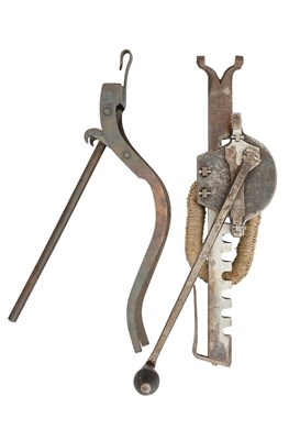 Lot 25 - A CRANEQUIN FOR A CROSSBOW IN 16TH CENTURY STYLE AND A GOAT'S FOOT LEVER FOR A CROSSBOW, 20TH CENTURY