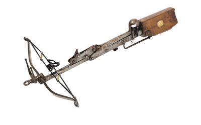 Lot 236 - A GERMAN SPORTING STONEBOW (SCHNEPPER), EARLY 17TH CENTURY