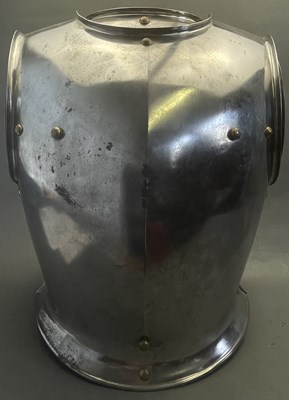 Lot 139 - A CAVALRY TROOPER’S CUIRASS