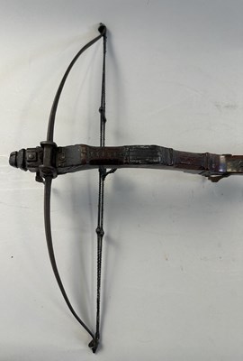 Lot 237 - AN ITALIAN STONEBOW, 17TH/18TH CENTURY