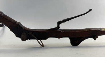 Lot 237 - AN ITALIAN STONEBOW, 17TH/18TH CENTURY