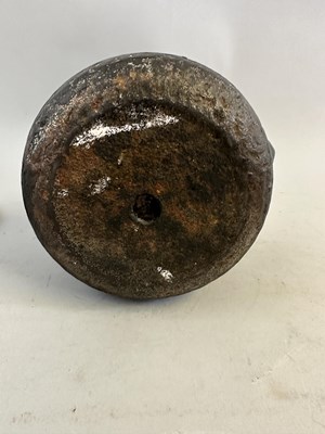 Lot 164 - A JAPANESE IRON TEAPOT, TETSUBIN, EDO/MEIJI PERIOD, 19TH CENTURY