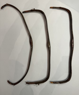 Lot 32 - THREE INDO-PERSIAN BOWS, 19TH CENTURY