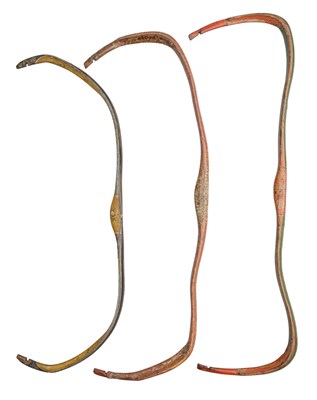 Lot 33 - THREE INDO-PERSIAN BOWS, 19TH CENTURY