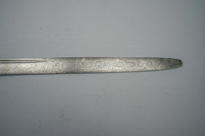 Lot 88 - AN INDIAN SWORD (KHANDA), 18TH/EARLY 19TH CENTURY