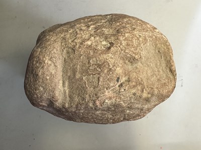 Lot 140 - A KUSHAN MOTTLED PINK SANDSTONE ARCHITECTURAL FINIAL, MATHURA, NORTHERN INDIA, 2ND/3RD CENTURY
