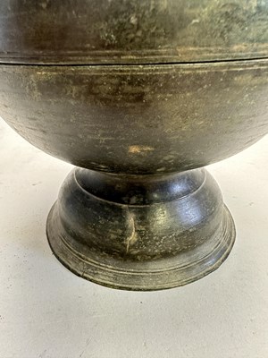 Lot 386 - A KHMER BRONZE RELIQUARY, CAMBODIA, CIRCA 12TH CENTURY