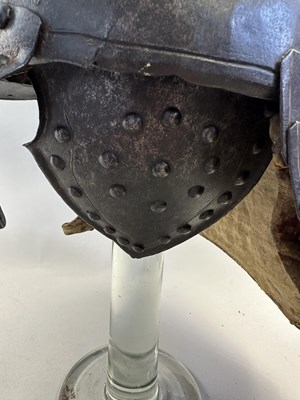 Lot 180 - A RARE WELL-MADE ZISCHÄGGE OF SIEGE WEIGHT, MID-17TH CENTURY, SOUTH GERMAN OR EAST EUROPEAN