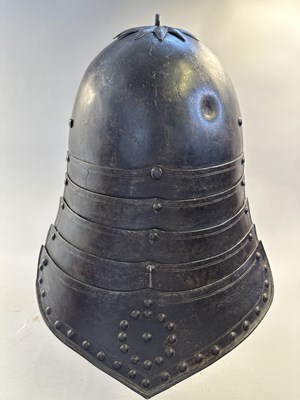 Lot 180 - A RARE WELL-MADE ZISCHÄGGE OF SIEGE WEIGHT, MID-17TH CENTURY, SOUTH GERMAN OR EAST EUROPEAN