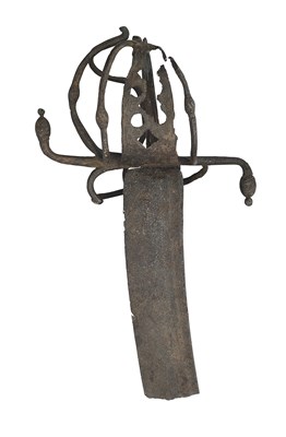 Lot 150 - ELEMENTS OF A GERMAN MILITARY SABRE OF SINCLAIR TYPE, CIRCA 1600