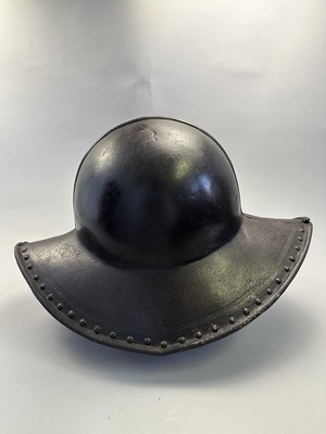 Lot 179 - A NORTH EUROPEAN HEAVY HELMET OF OFFICER'S QUALITY, CIRCA 1620-30