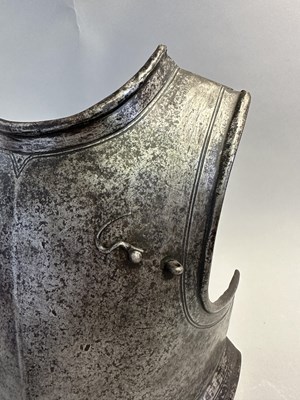 Lot 185 - A NORTH EUROPEAN SIEGE-WEIGHT CUIRASS, MID-17TH CENTURY