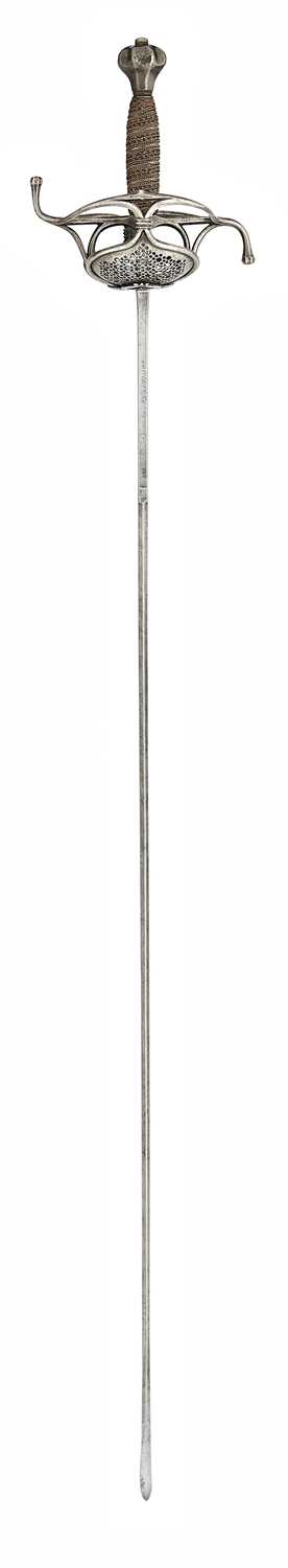Lot 160 - A FINE NORTH EUROPEAN RAPIER, CIRCA 1640