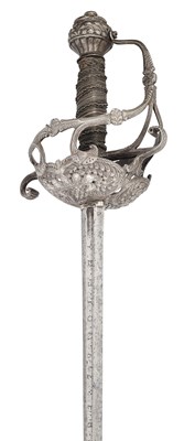 Lot 161 - A FINE ENGLISH DISH-HILT RAPIER, MID-17TH CENTURY