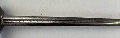 Lot 161 - A FINE ENGLISH DISH-HILT RAPIER, MID-17TH CENTURY