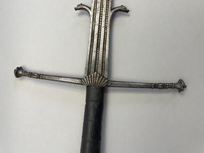 Lot 155 - A TWO HAND SWORD, EARLY 16TH CENTURY, PROBABLY SPANISH