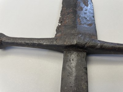 Lot 148 - A FINE AND RARE HAND-AND-A-HALF SWORD, CIRCA 1420-60