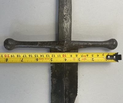 Lot 148 - A FINE AND RARE HAND-AND-A-HALF SWORD, CIRCA 1420-60
