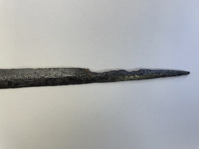Lot 148 - A FINE AND RARE HAND-AND-A-HALF SWORD, CIRCA 1420-60